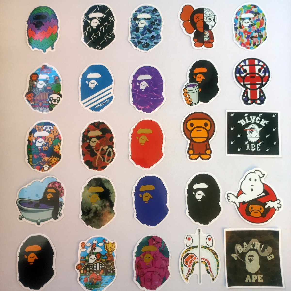 Set Stickere BAPE – 50 modele unice, stil streetwear & urban - StickerJoy