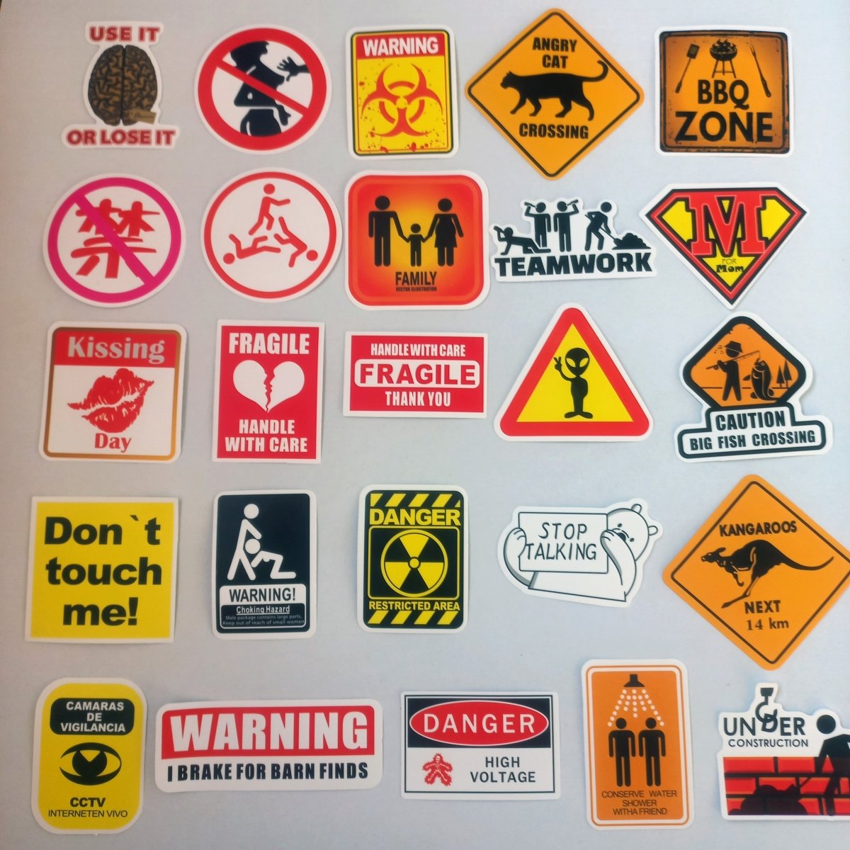 Pachet Stickere Amuzante – Avertismente cu Umor 100 buc - StickerJoy