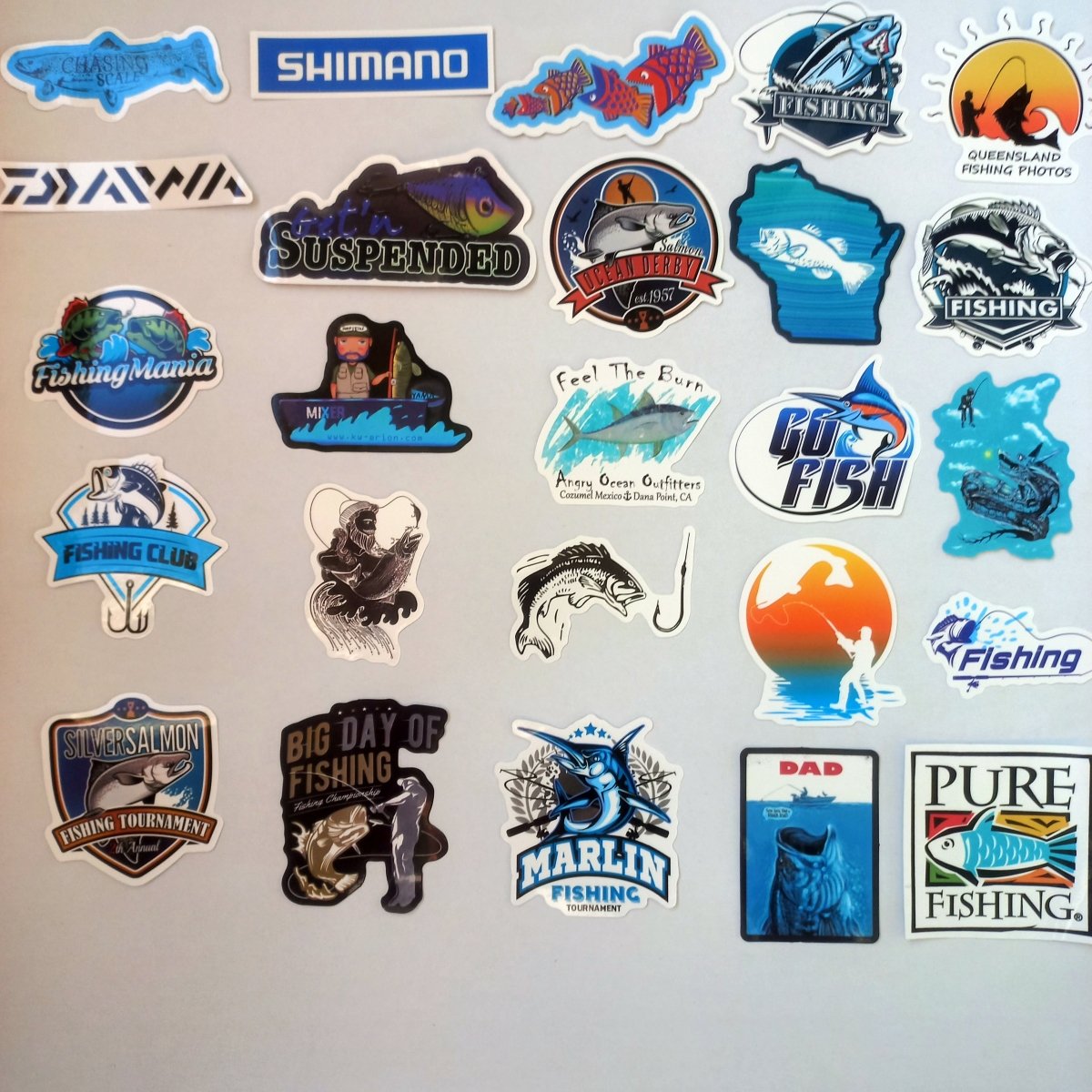 100 Stickere Pescuit – Aventură și Relaxare pe Apă - StickerJoy