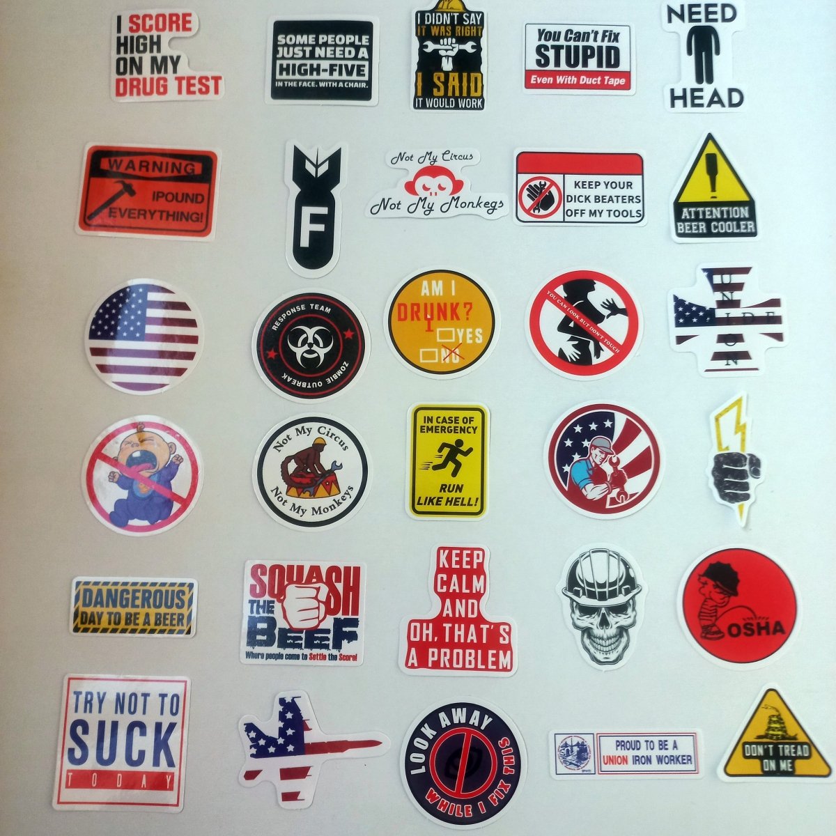 Pachet 150 Stickere Amuzante & Vulgare – Umor Brut 150 buc. - StickerJoy