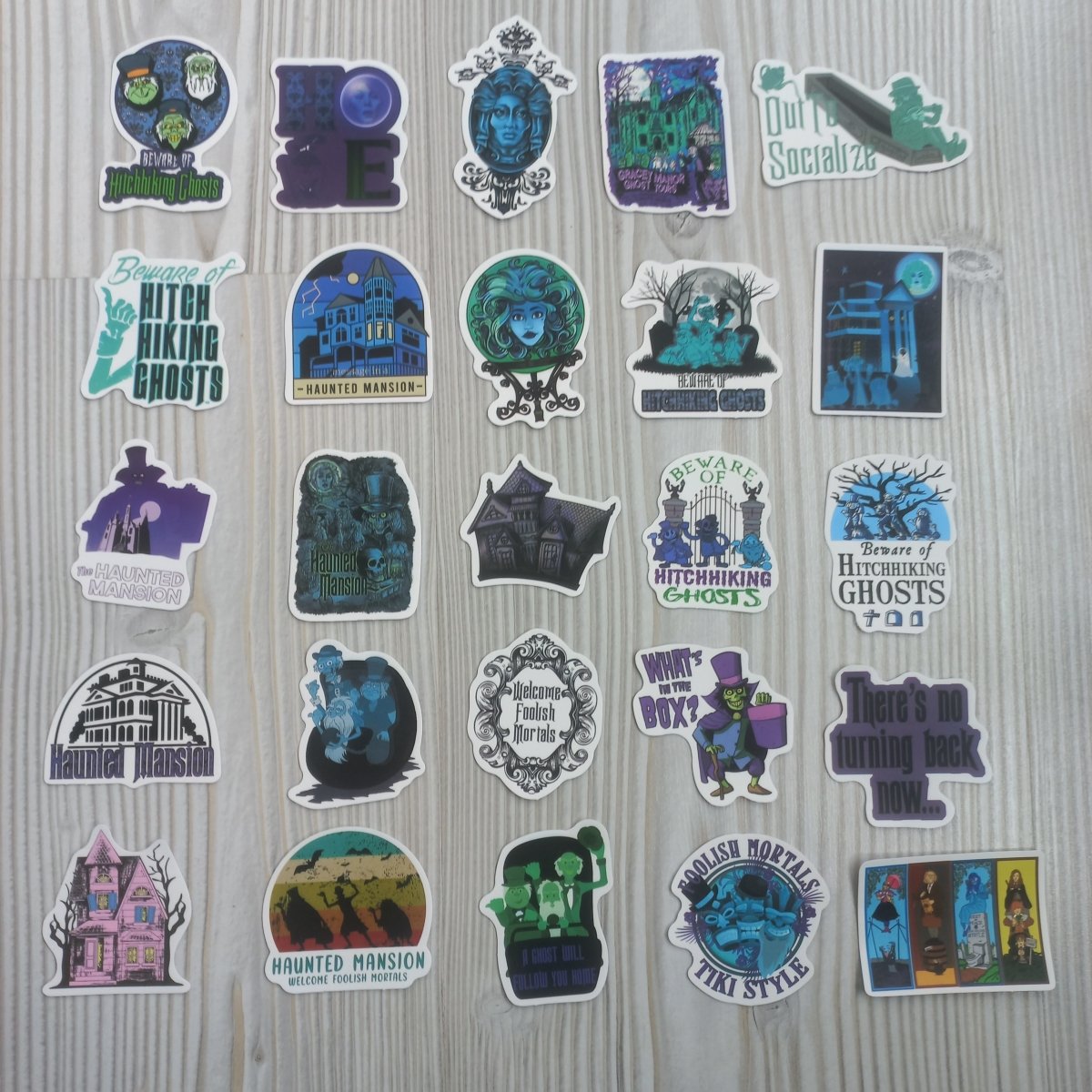 50 Stickere Haunted Mansion Premium – Set Stickere Horror Spooky Waterproof pentru Laptop, Telefon, Halloween - StickerJoy