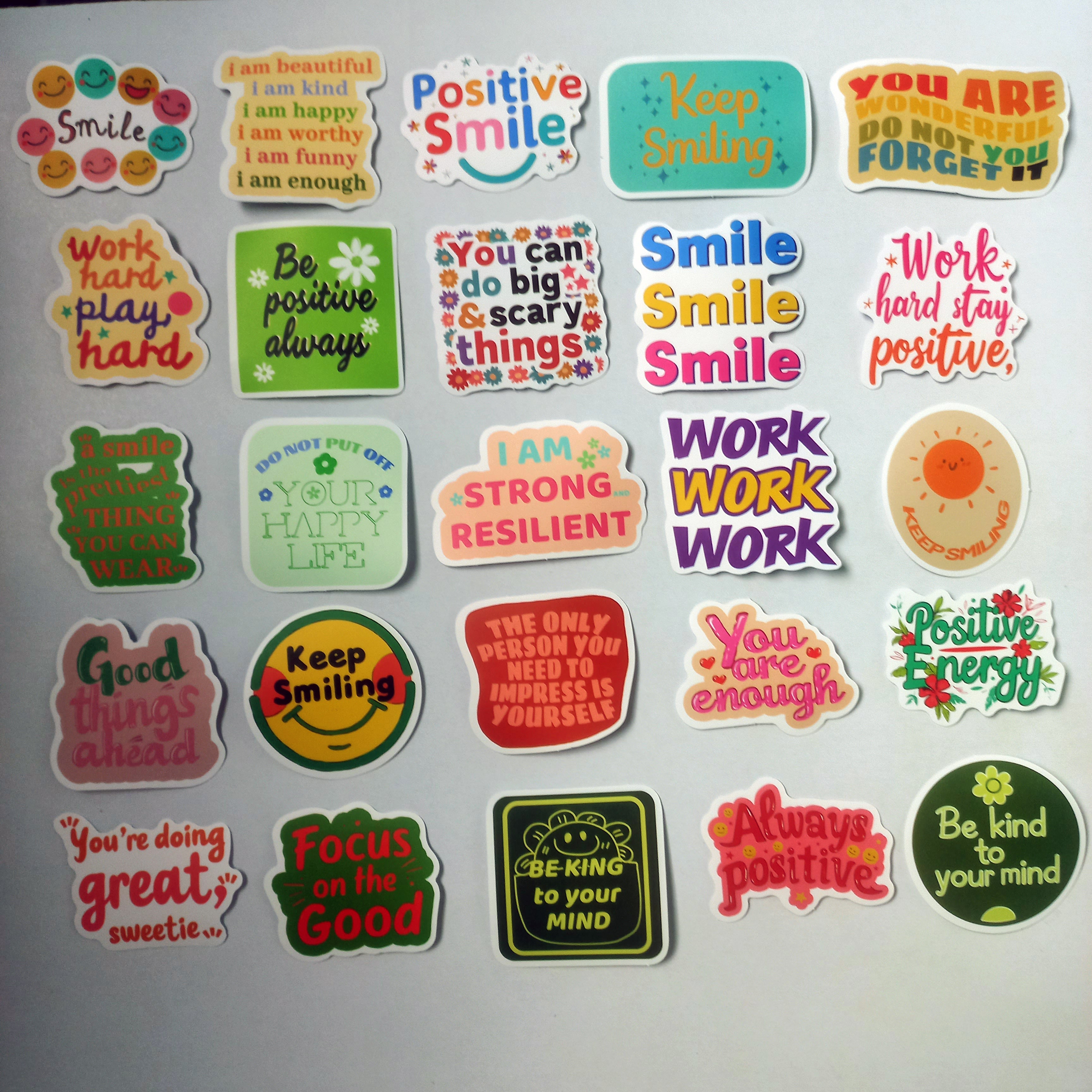 Stickere colorate cu mesaje motivaționale și inspiraționale – set 50 bucăți