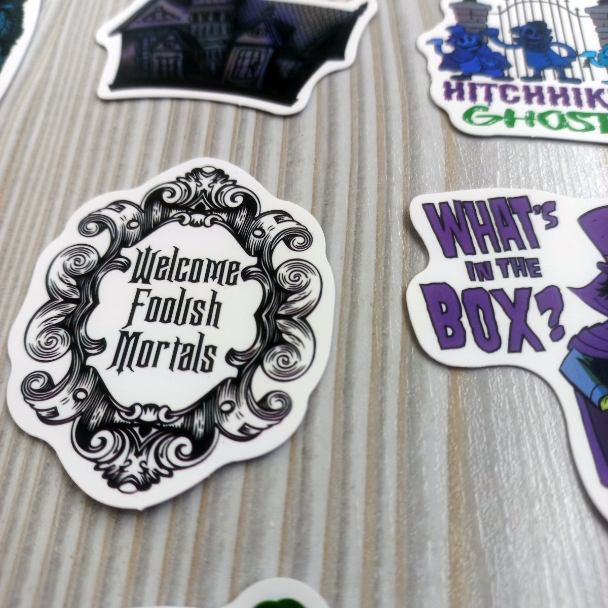 50 Stickere Haunted Mansion Premium – Set Stickere Horror Spooky Waterproof pentru Laptop, Telefon, Halloween - StickerJoy