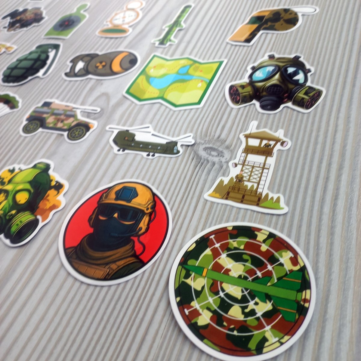50 Stickere Army Premium – Set Stickere Militare Tactical Rezistente la Apa pentru Laptop Telefon - StickerJoy