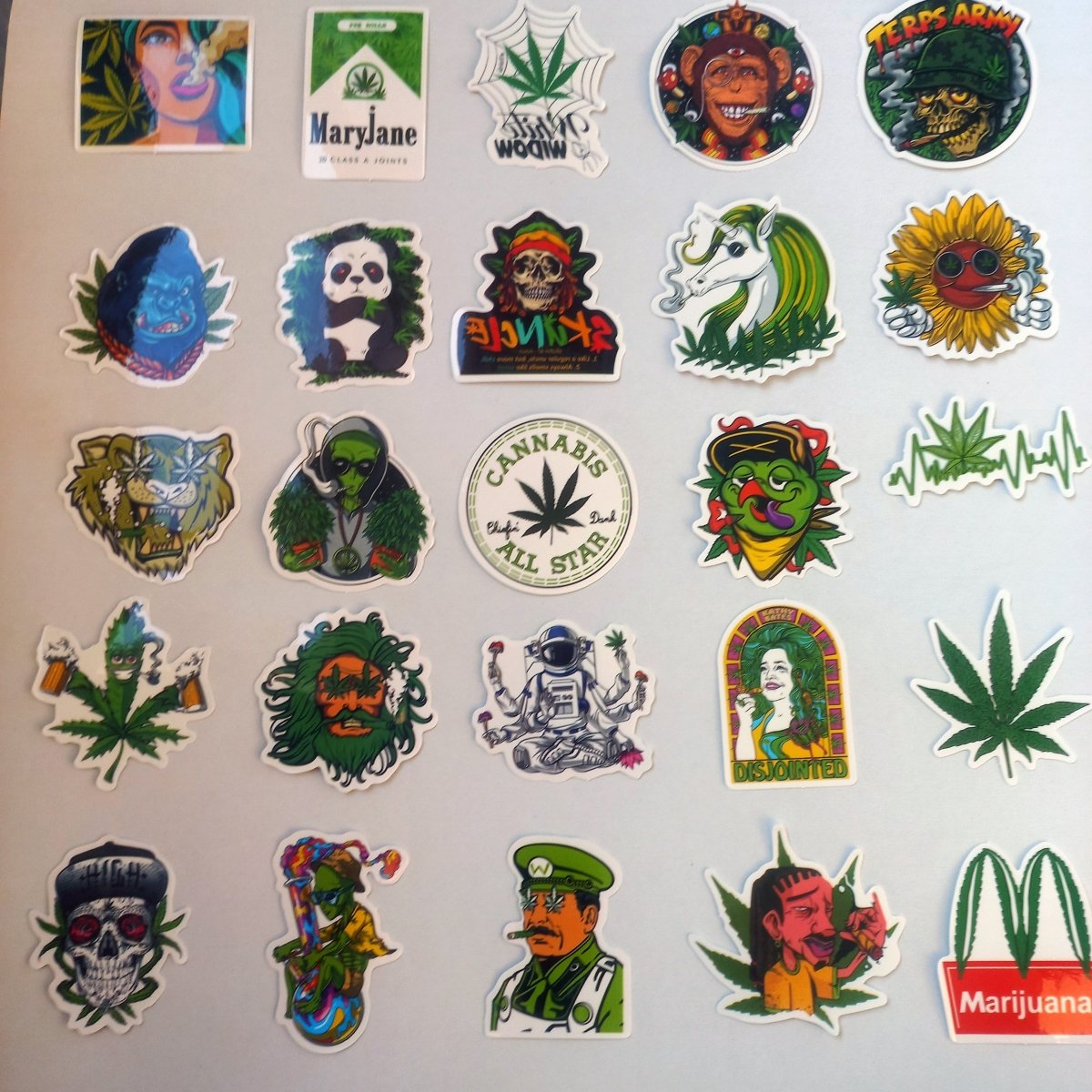 Set 50 Stickere Weed – Arta Urbana & Vibe Relaxat - StickerJoy