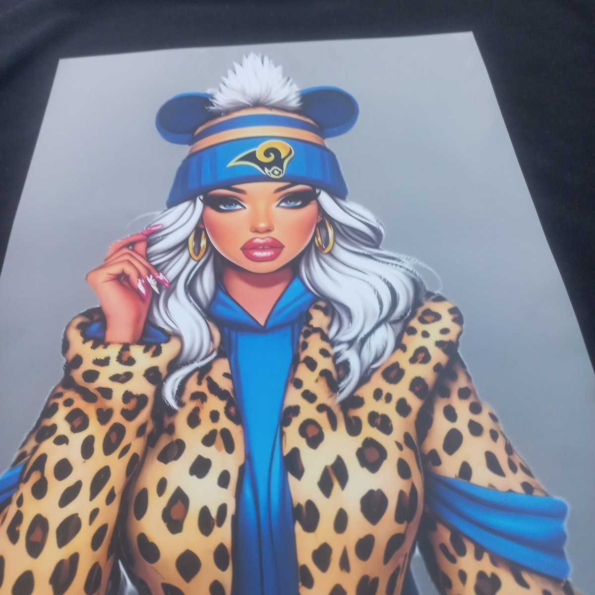 Sticker DTF „Urban Queen” – Fashion Streetwear Design - StickerJoy