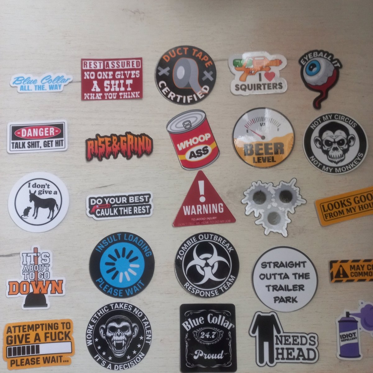 50 Stickere Hardhat Premium – Stickere Amuzante - StickerJoy