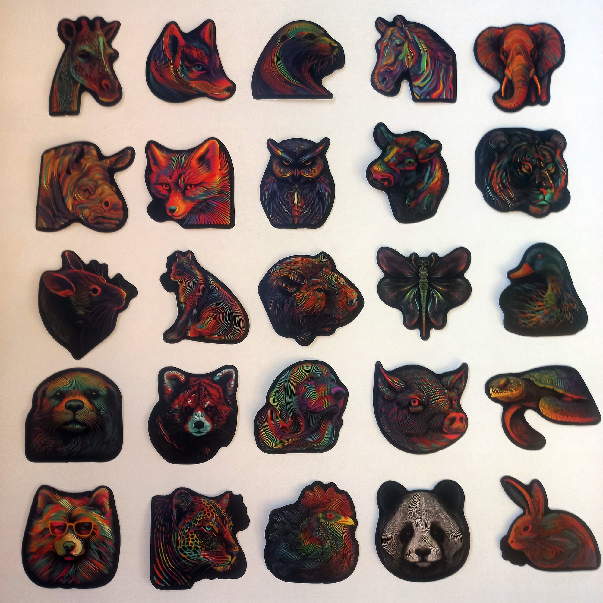 Stickere artistice cu animale în stil psihedelic – set complet 50 modele