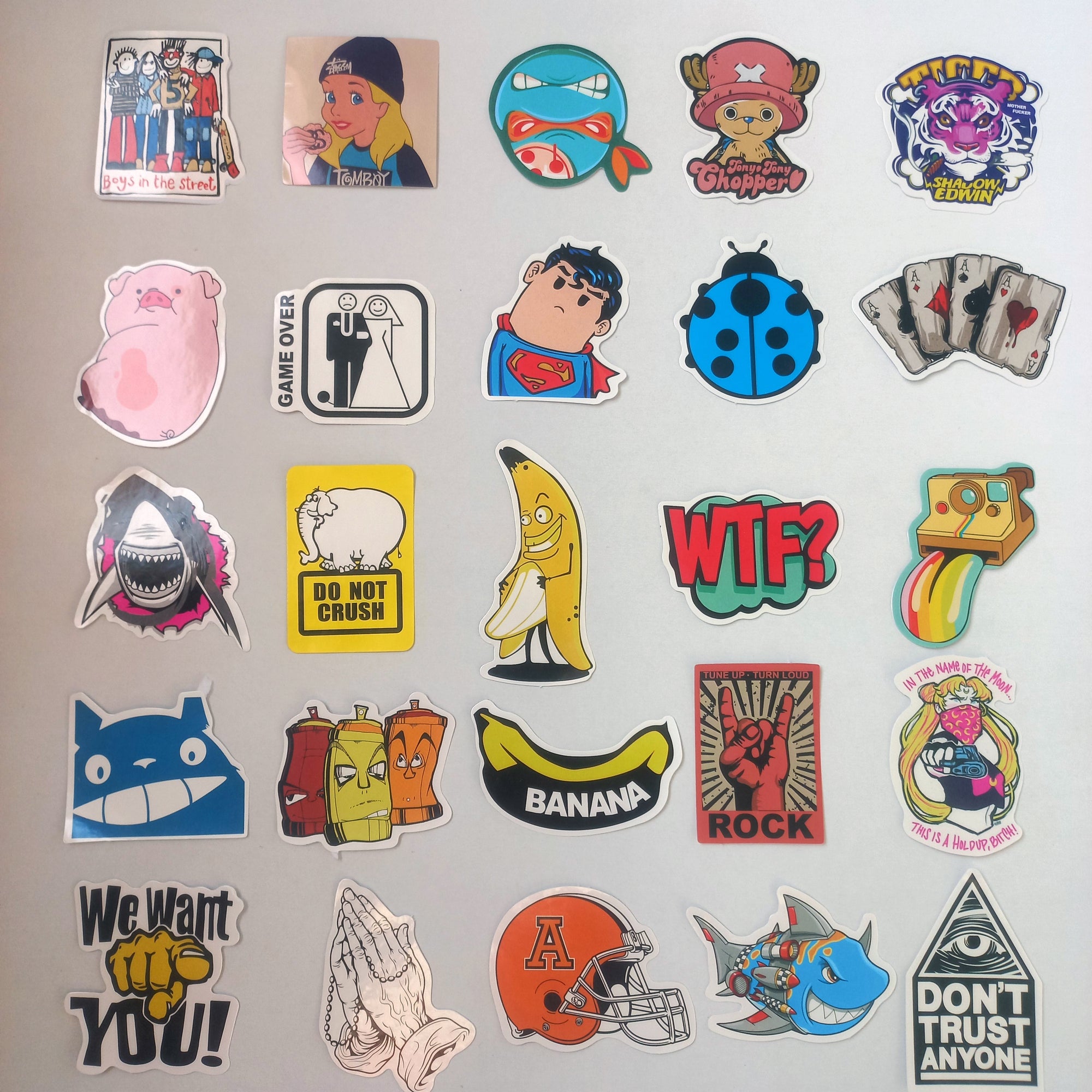 Stickere funny și cool cu personaje și simboluri pop culture – set 50 bucăți