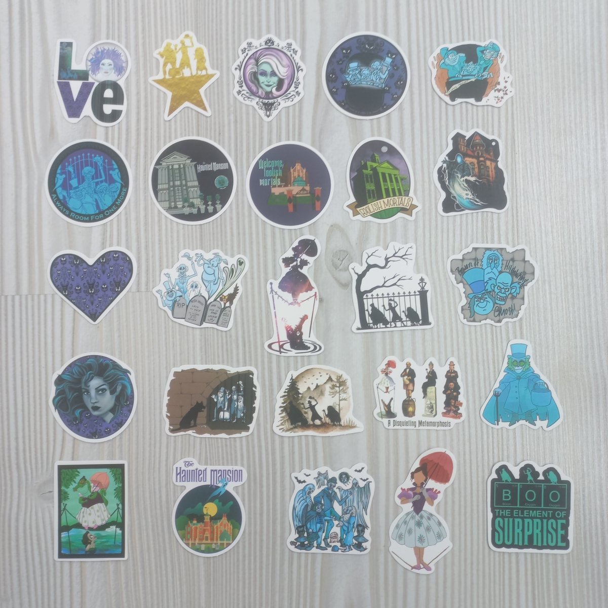 50 Stickere Haunted Mansion Premium – Set Stickere Horror Spooky Waterproof pentru Laptop, Telefon, Halloween - StickerJoy