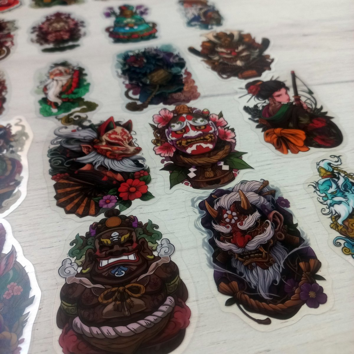 50 Stickere Stil Japonez – Samurai, Oni, Kitsune, Yokai | Stickere Premium Waterproof - StickerJoy