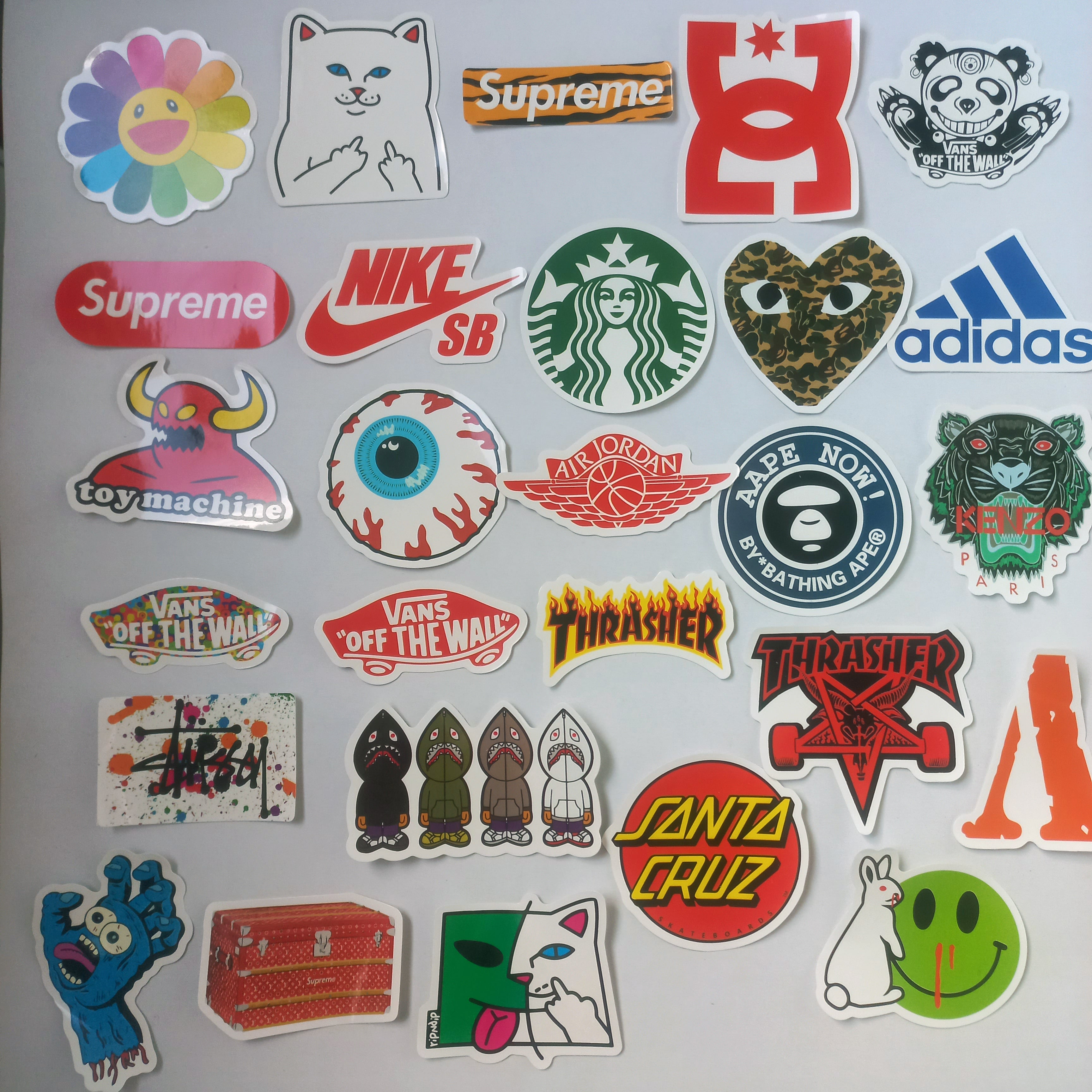 Stickere cu logo-uri branduri celebre și fashion – set 100 bucăți