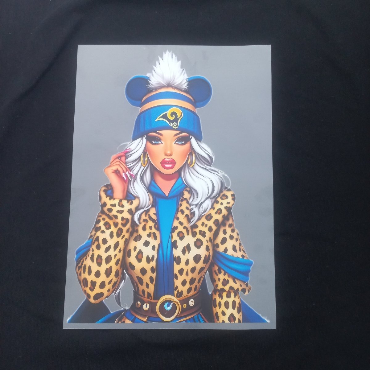 Sticker DTF „Urban Queen” – Fashion Streetwear Design - StickerJoy