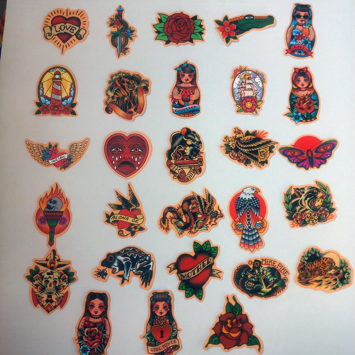 Pachet Stickere Old School Tattoo – Retro Vibes & Bold Ink 100 buc. - StickerJoy