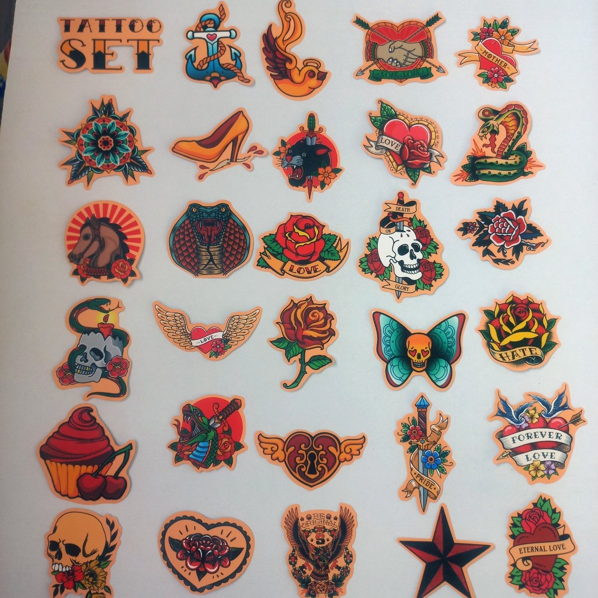 Pachet Stickere Old School Tattoo – Retro Vibes & Bold Ink 100 buc. - StickerJoy