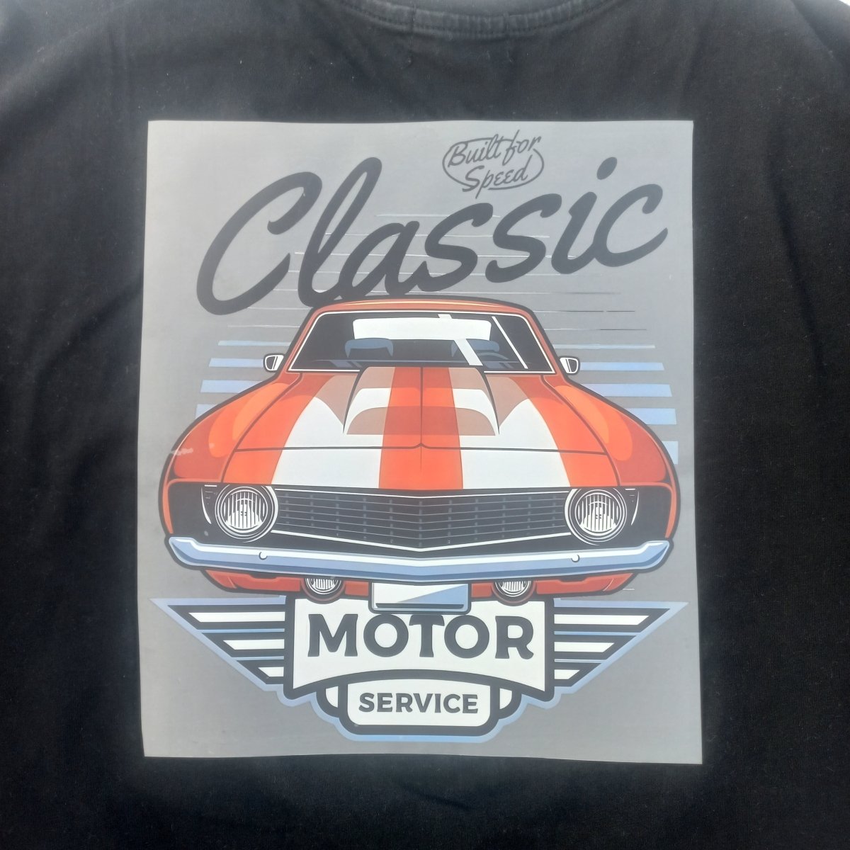 Sticker DTF „Classic Muscle Car” – Design Retro Auto Vintage - StickerJoy